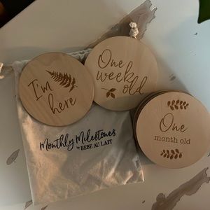 Bebe au lait monthly milestones